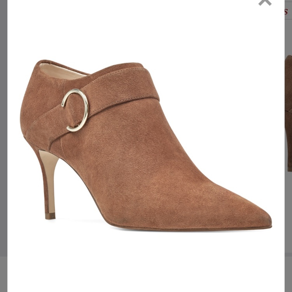 🎉SOLD 🎉New Nine West  Suede Booties